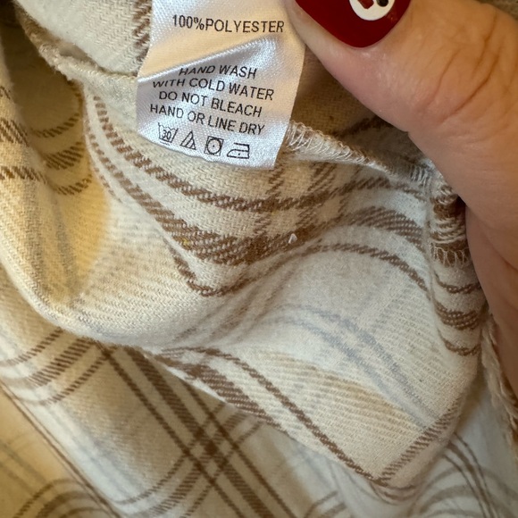 Plaid Beige Women's lightweight shacket - Picture 4 of 6